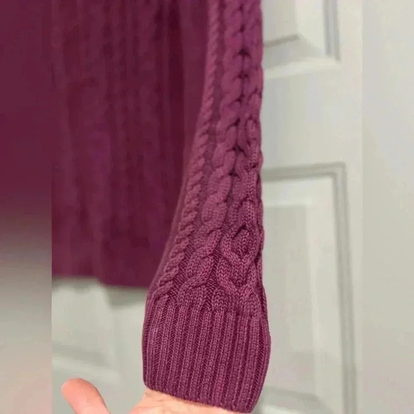 LL Bean Sweater Womens Small size Purple Magenta Cable Knit Fishermans Crew Neck - Picture 9 of 9